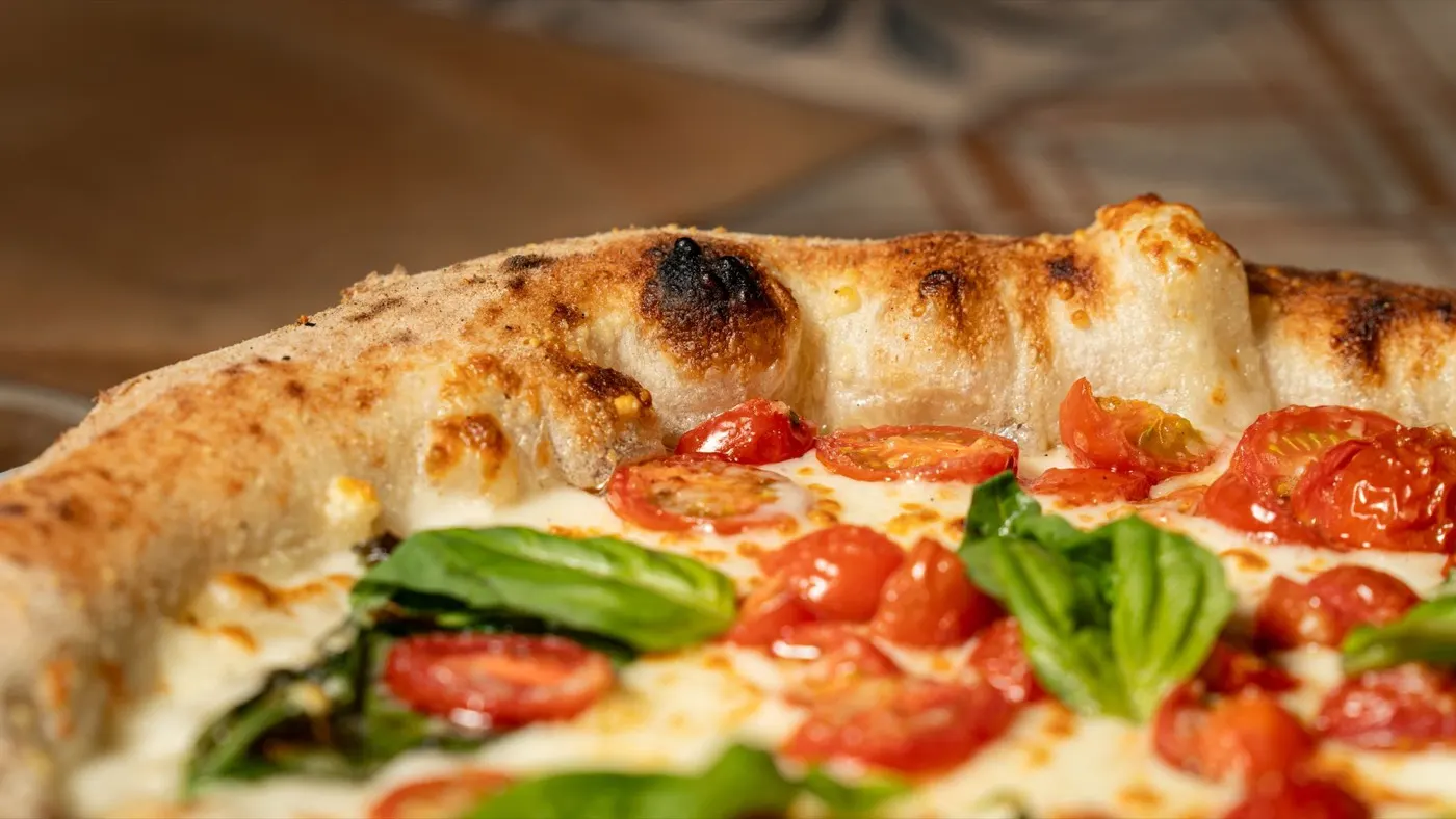 Margherita con basilico fresco, un altro scorcio